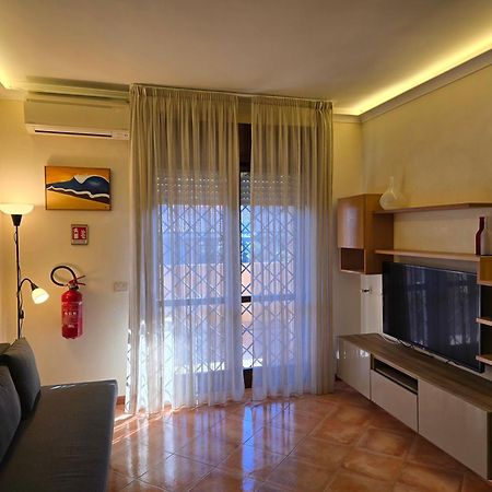 Giopi Home Vitinia Exterior foto