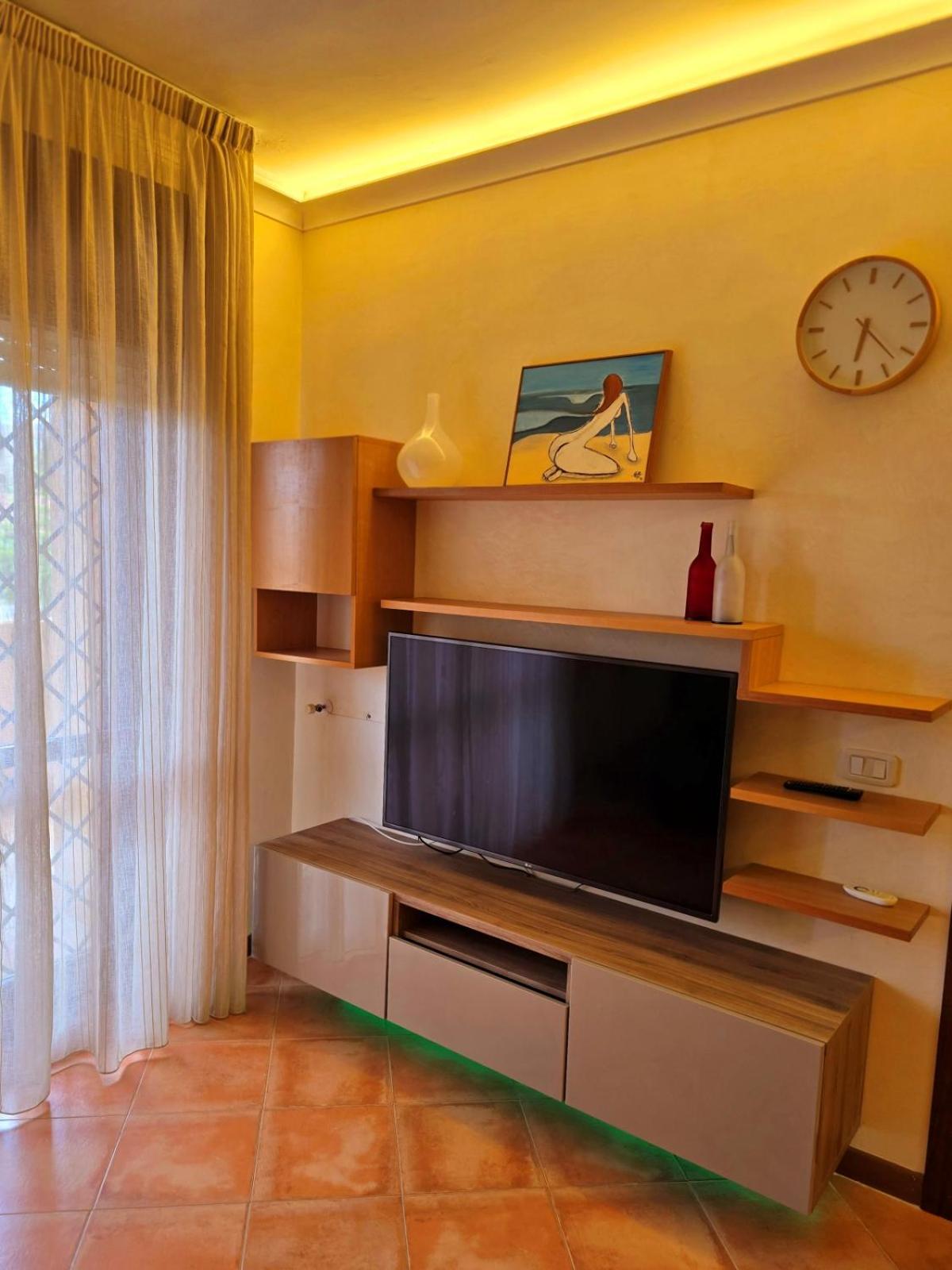 Giopi Home Vitinia Exterior foto